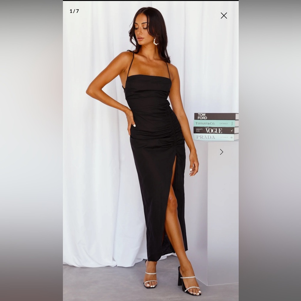 CHAINED TO THE MELODY MAXI DRESS BLACK